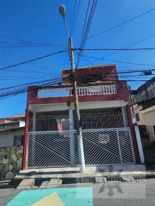 Sobrado com 4 Quartos à venda, 196m² no Jardim Elvira, Osasco
