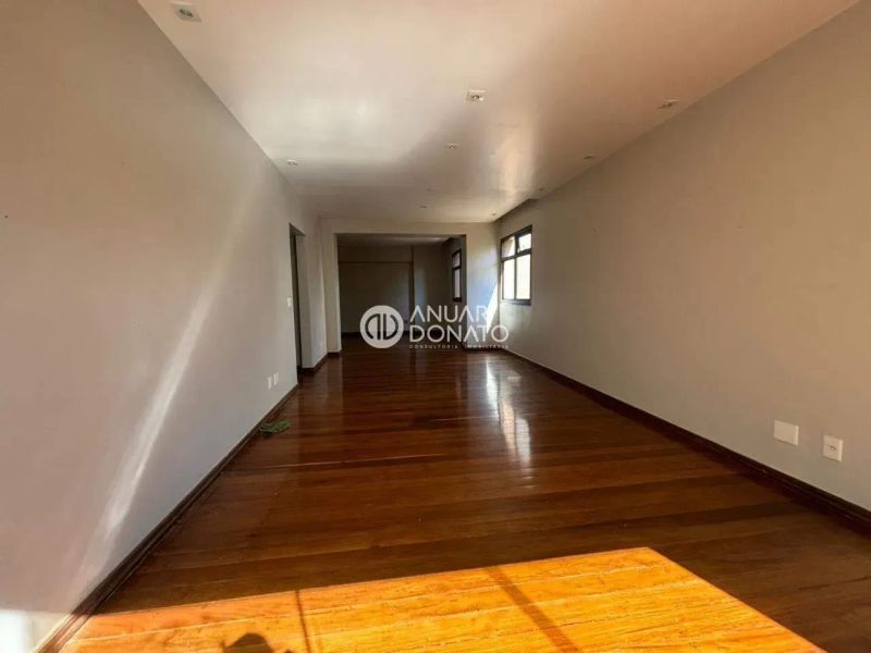 Apartamento com 4 quartos — Serra, Belo Horizonte