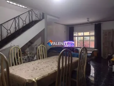 Sobrado com 3 Quartos à venda, 289m² no Centro, São Vicente