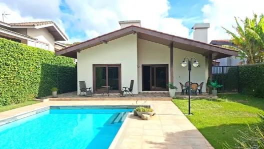 Casa com 3 Quartos à venda, 314m² no Jardim Itaperi, Atibaia
