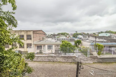 Prédio Comercial com 5 Quartos à venda, 350m² no Sarandi, Porto Alegre