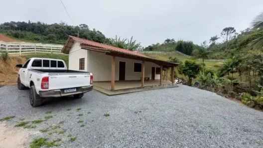 Fazenda/Sítio com 3 Quartos à venda, 3300m² no , Águas Mornas
