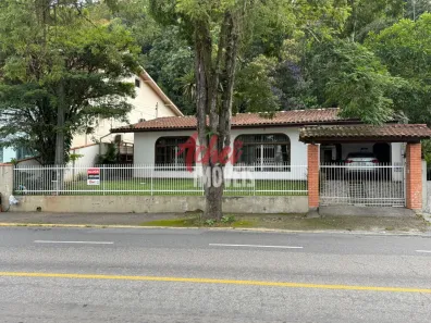 Imóvel Comercial para alugar, 196m² no Glória, Joinville