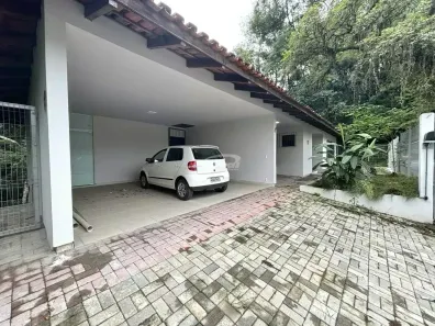 Imóvel Comercial com 1 Quarto para alugar, 560m² no Ponta Aguda, Blumenau