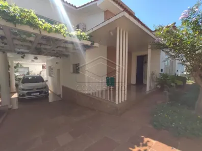 Ponto Comercial com 3 Quartos para alugar, 326m² no Centro, Jaú