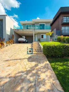 Sobrado com 3 Quartos à venda, 210m² no Suru, Santana de Parnaíba