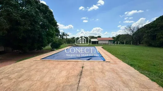 Casa de Condomínio com 7 Quartos para alugar, 653m² no Tocantins, Uberlândia