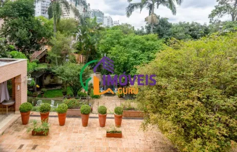 Casa com 4 Quartos à venda, 250m² no Pacaembu, São Paulo