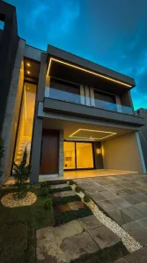 Casa de Condomínio com 3 Quartos à venda, 210m² no Central Park, Cachoeirinha