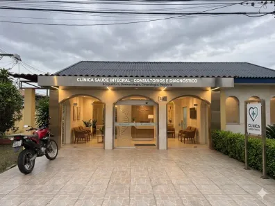 Casa com 4 Quartos para alugar, 400m² no Parque 10 de Novembro, Manaus