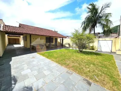 Casa com 2 Quartos à venda, 165m² no Martim de Sá, Caraguatatuba