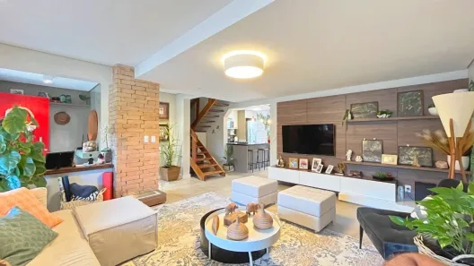 Casa com 3 Quartos à venda, 203m² no Ipanema, Porto Alegre
