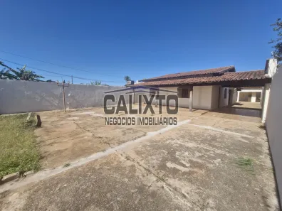 Casa com 3 Quartos à venda, 200m² no Marta Helena, Uberlândia