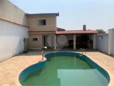 Casa com 4 Quartos à venda, 210m² no Vila Áurea, Poá