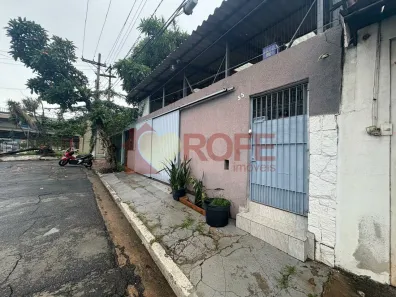 Casa com 3 Quartos para alugar, 200m² no Parque Colonial, São Paulo