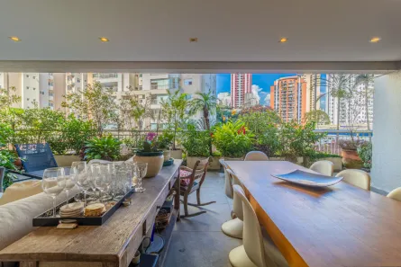 Apartamento com 3 Quartos à venda, 220m² no Vila Alexandria, São Paulo