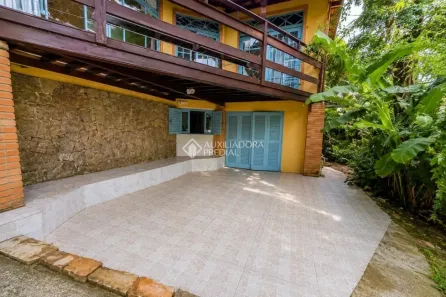 Apartamento com 1 Quarto para alugar, 35m² no Barra da Lagoa, Florianópolis