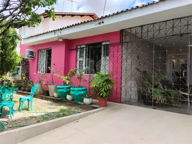 Casa com 3 Quartos à venda, 130m² no São Gerardo, Fortaleza