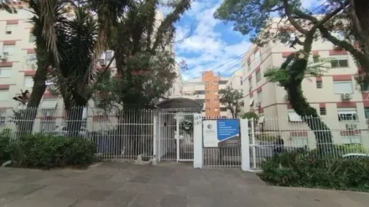 Apartamento com 1 Quarto para alugar, 38m² no Camaquã, Porto Alegre
