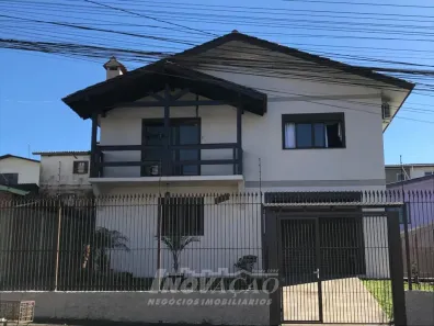 Casa com 3 Quartos à venda, 180m² no Nossa Senhora de Fátima, Caxias do Sul