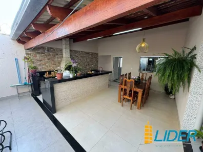 Casa com 4 Quartos à venda, 220m² no Taiaman, Uberlândia
