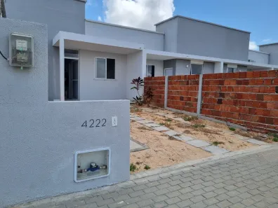 Casa com 3 Quartos para alugar, 66m² no , Aquiraz