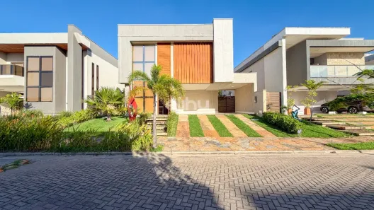 Casa de Condomínio com 4 Quartos à venda, 322m² no Coaçu, Eusébio