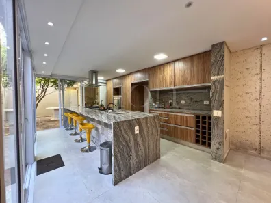 Sobrado com 3 Quartos à venda, 175m² no Jardim Regis, São Paulo