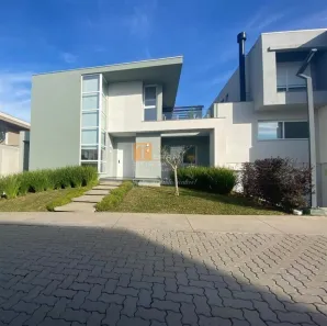Casa com 3 Quartos à venda, 560m² no Interlagos, Caxias do Sul