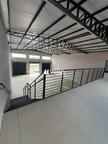Galpão/Depósito/Armazém para alugar, 360m² no Segismundo Pereira, Uberlândia