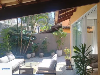 Sobrado com 3 Quartos à venda, 150m² no Camburi, São Sebastião