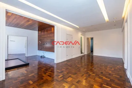 Apartamento com 2 Quartos à venda, 146m² no Centro, Curitiba