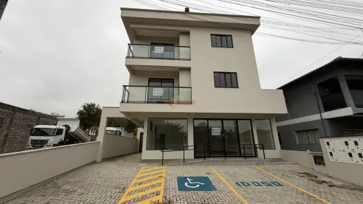 Apartamento com 2 Quartos para alugar, 73m² no Centro, Antônio Carlos
