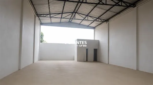 Galpão/Depósito/Armazém à venda, 230m² no Jardim Holanda, Uberlândia