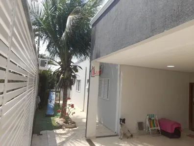 Casa com 3 Quartos à venda, 205m² no Residencial Universitário, Presidente Prudente