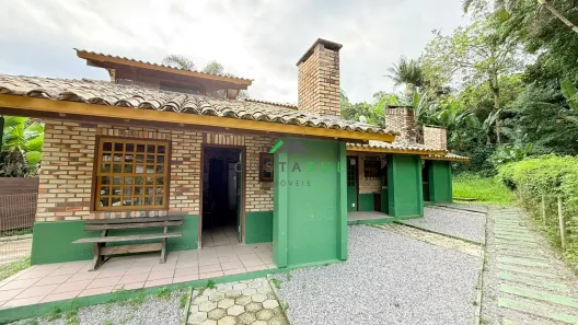 Imóvel Comercial com 2 Quartos à venda, 426m² no Praia da Ferrugem, Garopaba