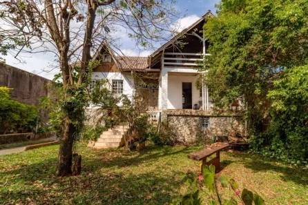 Sobrado com 3 Quartos à venda, 500m² no Centro, Cascavel