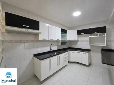 Sobrado com 3 Quartos à venda, 108m² no Boqueirão, Curitiba