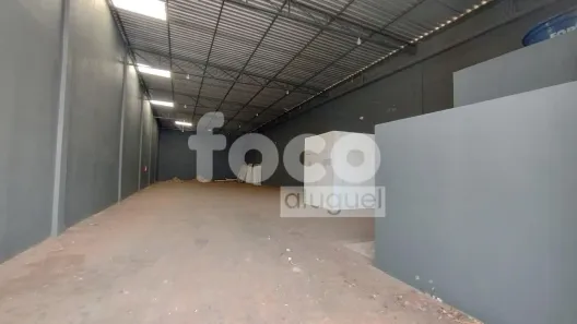 Galpão/Depósito/Armazém para alugar, 388m² no Nossa Senhora das Graças, Uberlândia