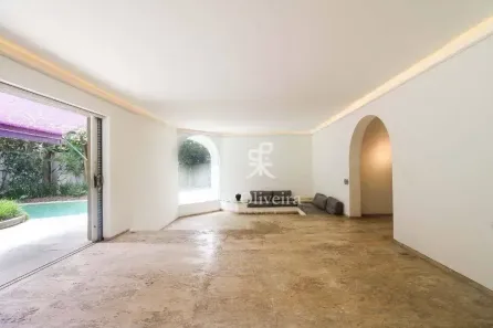 Casa com 4 Quartos para venda ou aluguel, 679m² no Jardim Everest, São Paulo