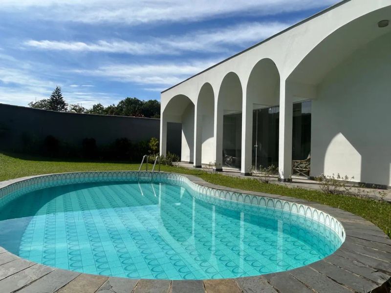 Casa com 7 quartos — Braúnas, Belo Horizonte