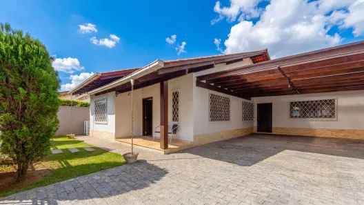 Casa com 4 Quartos para alugar, 254m² no Vila Nova, Blumenau