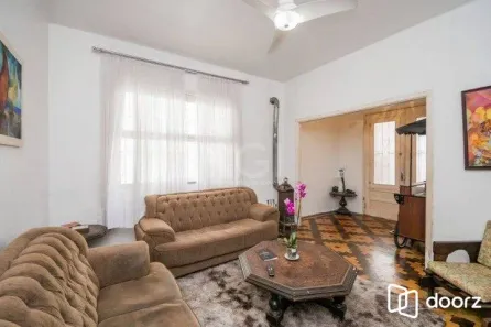 Casa com 3 Quartos à venda, 290m² no Santo Antônio, Porto Alegre