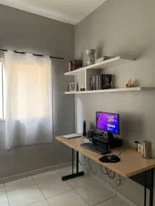 Casa com 4 Quartos à venda, 220m² no Jardim Califórnia, Goiânia