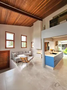 Casa de Condomínio com 4 Quartos à venda, 235m² no Chácara dos Junqueiras, Carapicuíba