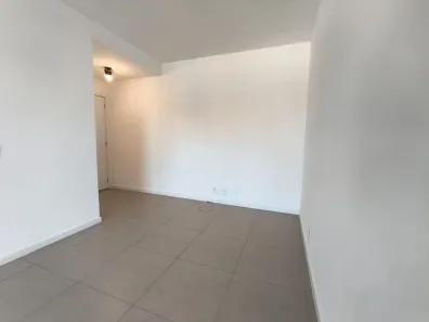Apartamento com 3 Quartos para alugar, 77m² no Vila Yamada, Araraquara
