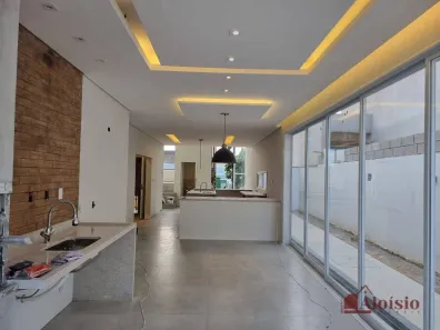 Casa de Condomínio com 3 Quartos à venda, 200m² no Itapecirica, Taubaté