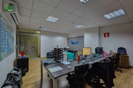 Sala Comercial para alugar, 224m² no Vale do Sereno, Nova Lima