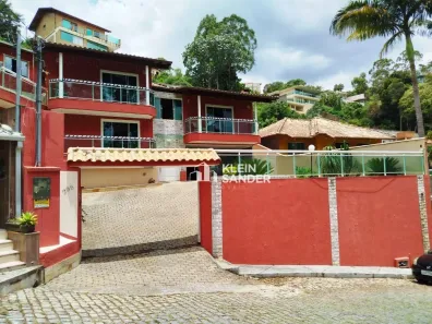Casa com 4 Quartos à venda, 550m² no Santa Elisa, Nova Friburgo