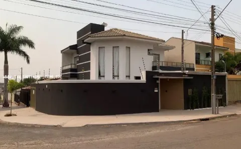 Casa com 3 Quartos à venda, 240m² no Jardim Itália, Cambé
